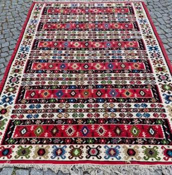 Koberec ručně tkaný 32B  Koberec ručně tkaný 32B