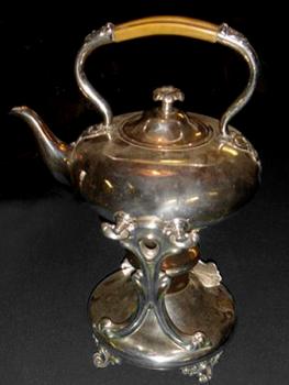 Konvice s ohřívačem Konvice s ohřívačem