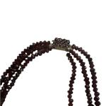 Třířadý granátový náhrdelník Třířadý granátový náhrdelník