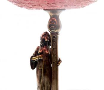 Secesní nástolec s postavou ženy Secesní nástolec s postavou ženy