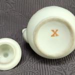 Konvice, dětský motiv  Konvice, dětský motiv