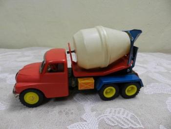 Hračka, auto na setrvačník, Tatra 138 -  KDN  Hračka, auto na setrvačník, Tatra 138 -  KDN