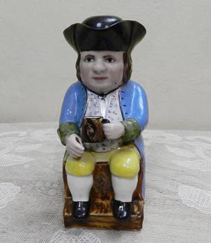 Figurální džbán Figurální džbán