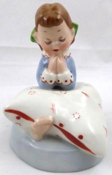 Děvčátko s polštářem - Royal Dux Děvčátko s polštářem - Royal Dux