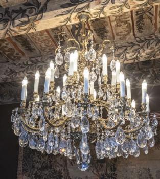 29. Representativní křišťálový lustr 29. Representativní křišťálový lustr
