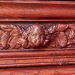 Renesanční kredenc mistrovsky vyřezávaný Renesanční kredenc mistrovsky vyřezávaný