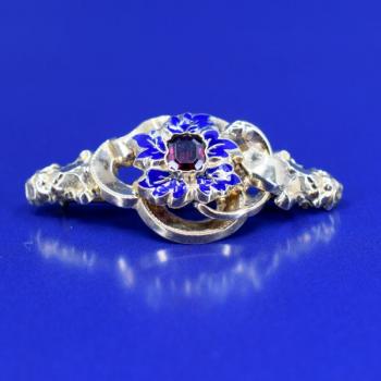 Zlatá brož s almandinem a smalty Zlatá brož s almandinem a smalty