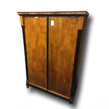 Dvoudvéřová skříň – Biedermeier Dvoudvéřová skříň – Biedermeier