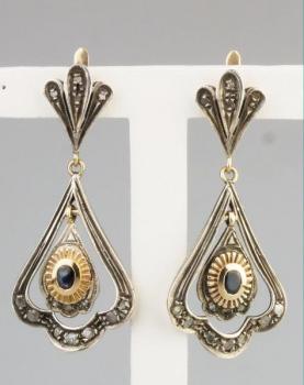 Náušnice se safíry a diamanty Náušnice se safíry a diamanty