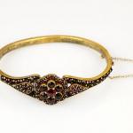 Náramek s českými granáty Náramek s českými granáty