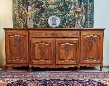 Lutyšská starožitná komoda z masivního dubu Lutyšská starožitná komoda z masivního dubu