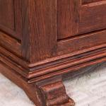 Starožitná drásaná kredenc z 19. století. Dub Starožitná drásaná kredenc z 19. století. Dub