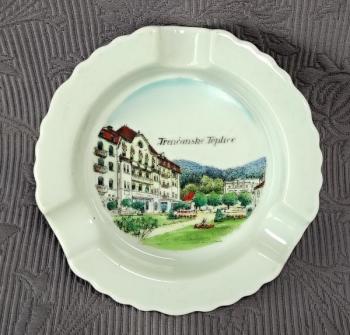 Popelník - Trenčianské Teplice, zn. Victoria Popelník - Trenčianské Teplice, zn. Victoria