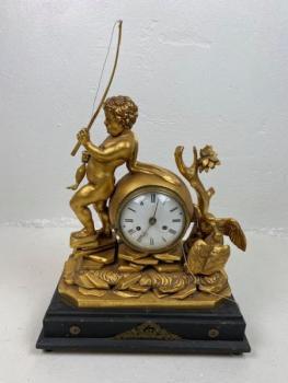 Figurální klasicistní hodiny Figurální klasicistní hodiny