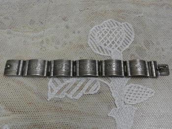 Masivní gravírovaný stříbrný náramek Masivní gravírovaný stříbrný náramek