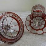 Masivní broušený pohár s poklopem Masivní broušený pohár s poklopem