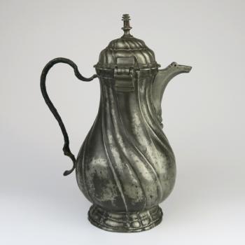 ROKOKOVÁ KONVICE ROKOKOVÁ KONVICE