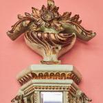 Novoklasicistní nástěnná aplika se zrcadly Novoklasicistní nástěnná aplika se zrcadly