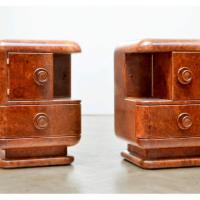 Starožitné noční stolky z restaurované ložnice. Starožitné noční stolky z restaurované ložnice.