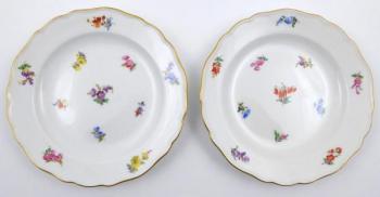 Dva míšeňské dezertní ručně malované talíře Dva míšeňské dezertní ručně malované talíře