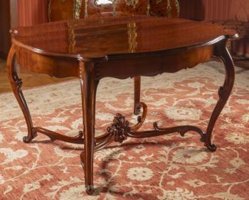 73. Jídelní stůl v rokokovém stylu 73. Jídelní stůl v rokokovém stylu