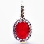 Elegantní stříbrné náušnice s červenými kameny  Elegantní stříbrné náušnice s červenými kameny