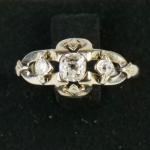 Zlatý prsten s diamanty Zlatý prsten s diamanty