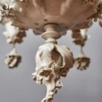 Osmiramenný porcelánový lustr Neapol Capodimonte Osmiramenný porcelánový lustr Neapol Capodimonte