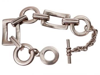 Stříbrný náramek s geometrickými vzory Stříbrný náramek s geometrickými vzory