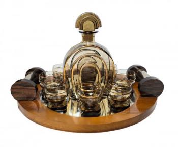 Art Deco likérová souprava se zrcadlovým tácem Art Deco likérová souprava se zrcadlovým tácem