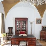 Starožitný neoklasicistní francouzský psací stůl L Starožitný neoklasicistní francouzský psací stůl L