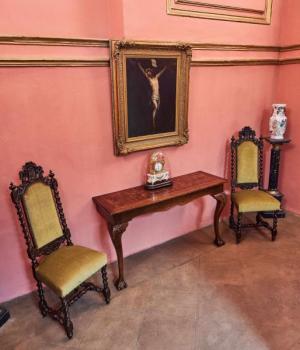 Párové neorenesanční židle s erby Párové neorenesanční židle s erby