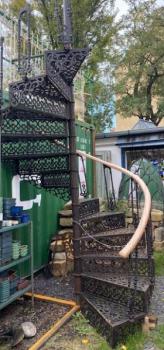 Litinové industriální schodiště  Litinové industriální schodiště