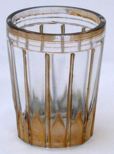 Malá sklenička s obloučky a zlatými věžemi Malá sklenička s obloučky a zlatými věžemi