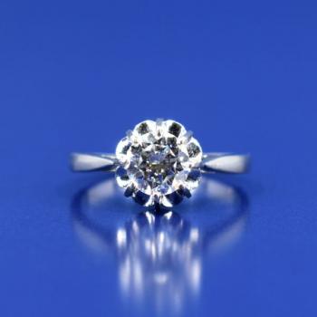 Bílozlatý prsten s briliantem 0,84 ct Bílozlatý prsten s briliantem 0,84 ct