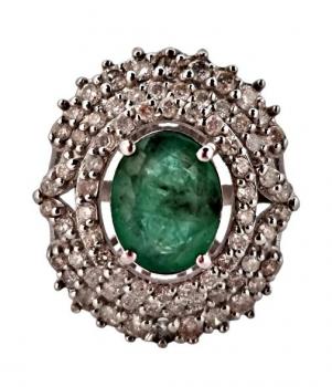 PRSTEN Z BÍLÉHO ZLATA SE SMARAGDEM A DIAMANTY PRSTEN Z BÍLÉHO ZLATA SE SMARAGDEM A DIAMANTY