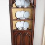 Párové rohové skříně starožitné Párové rohové skříně starožitné