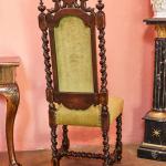 Párové neorenesanční židle s erby Párové neorenesanční židle s erby