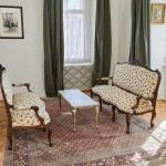 Párové sofy Ludvík XV z 18. století Párové sofy Ludvík XV z 18. století