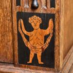 Holandská renesanční skříň (”Beeldenkast”) 17. st  Holandská renesanční skříň (”Beeldenkast”) 17. st