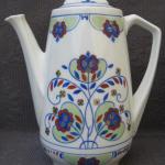 Přátelská souprava s lidovým dekorem  Přátelská souprava s lidovým dekorem