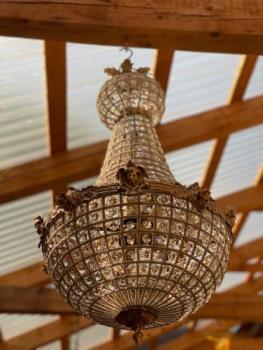 Lustr ve tvaru hrušky malý  Lustr ve tvaru hrušky malý