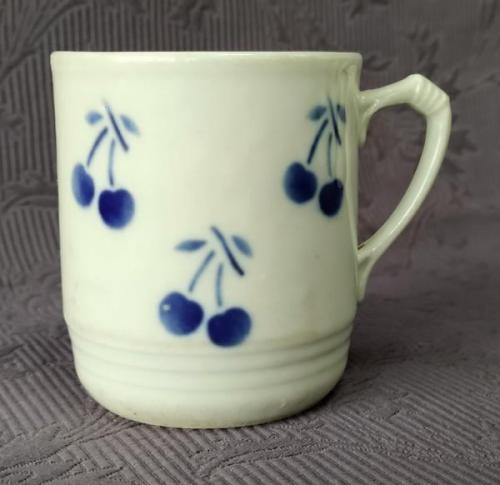 Hrnek - Třešně  Hrnek - Třešně