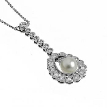 Zlatý závěs s brilianty a perlou Zlatý závěs s brilianty a perlou