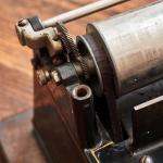 Edison Gem Phonograph, USA, kolem roku 1905 Edison Gem Phonograph, USA, kolem roku 1905