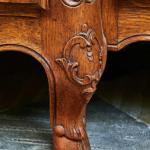 Lutyšská starožitná komoda z masivního dubu Lutyšská starožitná komoda z masivního dubu