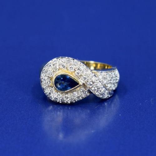 Au 585/1000/ 7,55 g, brilliant cut diamonds cca 0,50 ct, saphire Au 585/1000/ 7,55 g, brilliant cut diamonds cca 0,50 ct, saphire