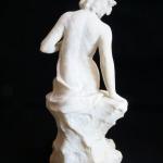 Socha odpočívající dívky - G. Papucci Socha odpočívající dívky - G. Papucci