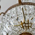 Křišťálový lustr v klasicistním stylu, 13 žárovek Křišťálový lustr v klasicistním stylu, 13 žárovek
