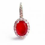 Elegantní stříbrné náušnice s červenými kameny  Elegantní stříbrné náušnice s červenými kameny